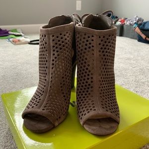 Gianni Bono open toe booties